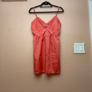 Peach-pink short dress
